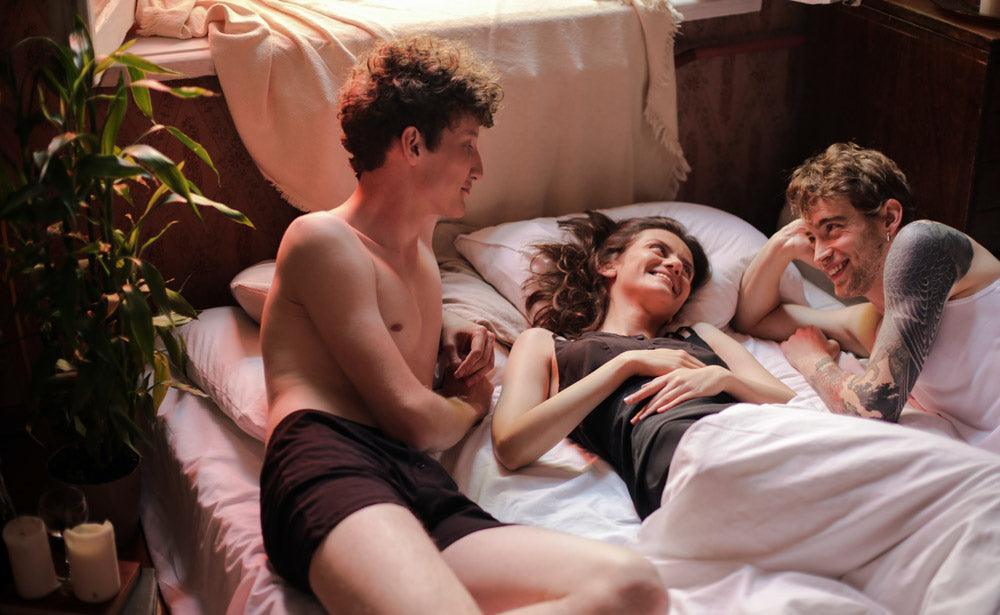 threesome sex position